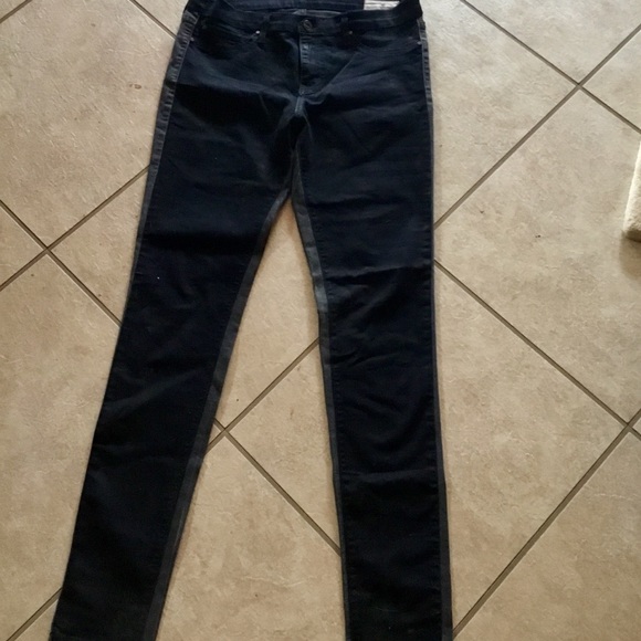 Angry Rabbit Skinny Jeans - Picture 2 of 5